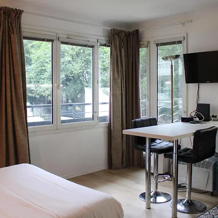 Bright Of 29m With Wifi Near Paris Apartment *